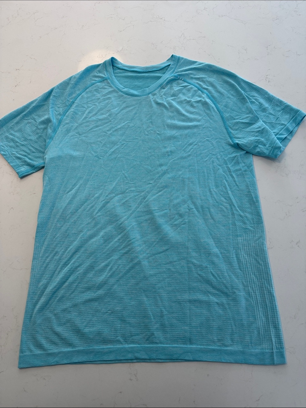 Lululemon Men M Lightweight athletic Crew Neck T‑Shirt in Aqua Blue